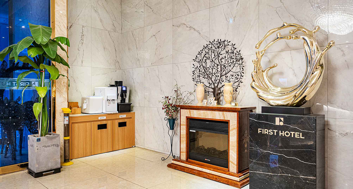 lobby